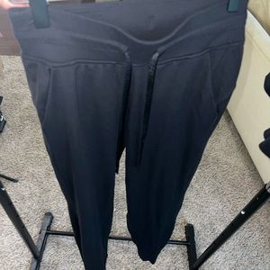 LULULEMON ready to rulu jogger size 4 black